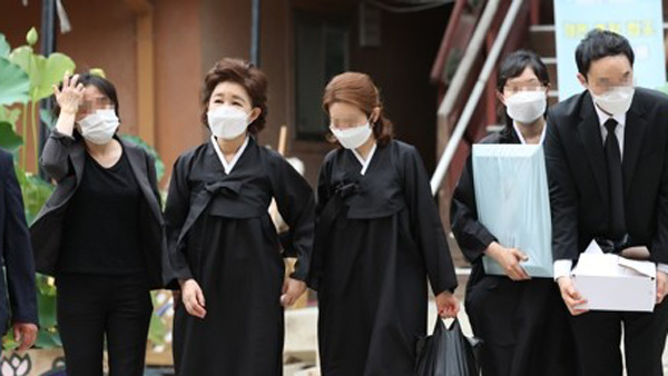 박원순 전 시장 유족, 법원에 '상속 포기' 신청