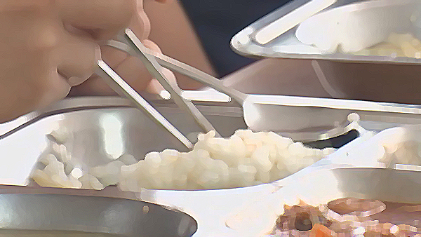 "창고에 유통기한 지난 식품 가득"…경기도 불법식품 무더기 적발
