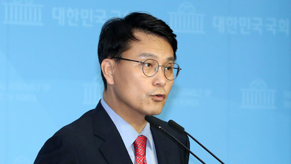 유상봉 '총선 개입' 사건 연루 의혹 윤상현, 선거법 위반 기소