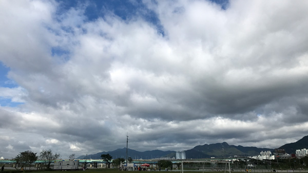 [날씨] 구름 많다가 오후 흐려져…곳곳에 비