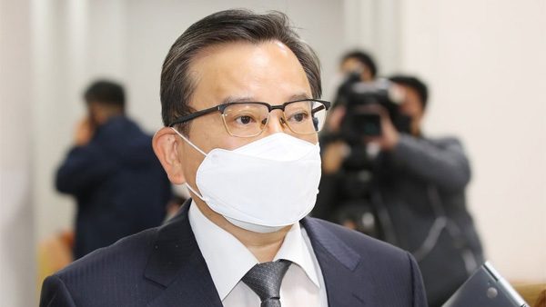 경찰 "'김학의 부실수사' 의혹 검사들, 혐의 없다"  