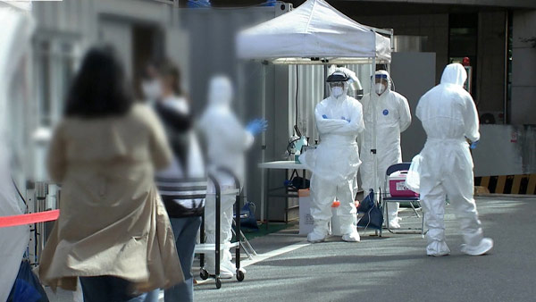 코로나19 어제 145명 신규확진, 사흘째 세 자릿수…지역 117명