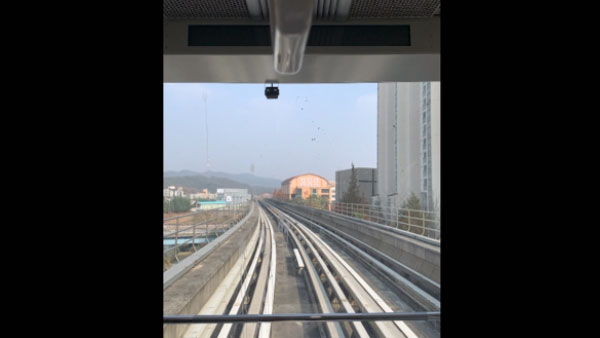 의정부경전철 운행 30분간 중단…열차 승객 수십 명 불편