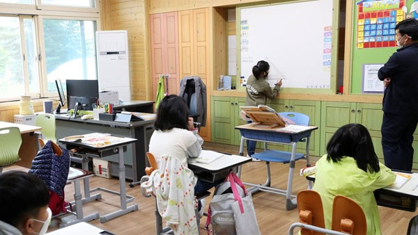 한국 초4·중2 수학·과학 성취도 국제 상위권…자신감은 떨어져