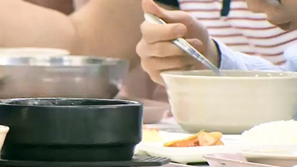 한국 성인 한 끼 식사, 바카라사이트 통장 비중 67%로 '과다'
