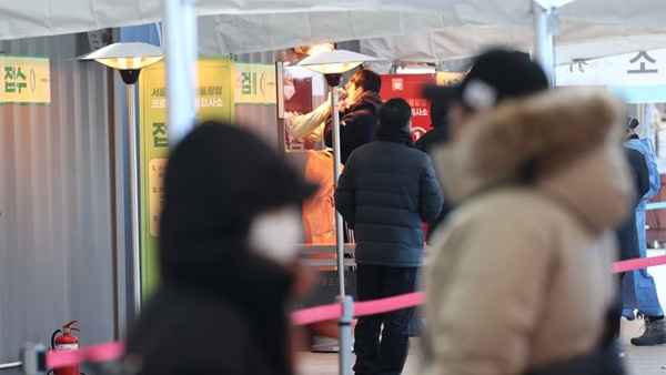 코로나19 어제 869명 신규바카라사이트 목록, 이틀째 1천명 아래…지역 824명