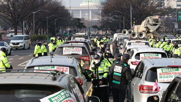 중대재해처벌법 촉구 차량시위 강행…일부 혼잡
