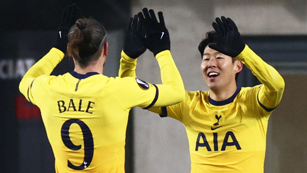 손흥민, 시즌 12호골 폭발…토트넘, 유로파리그 32강행
