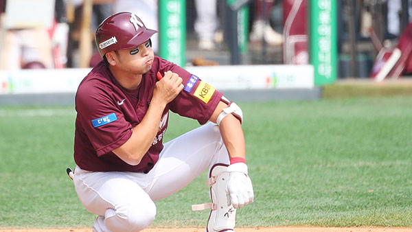 이택근, "후배 위해 나서는 것"…키움 구단, "팬 사찰은 사실 무근"