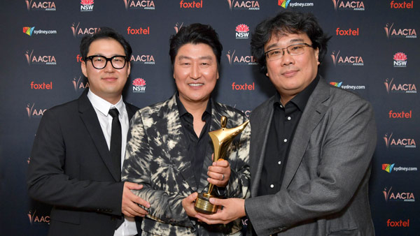 '기생충' 전미비평가협회 작품상 등 2관왕…호주 아카데미상도