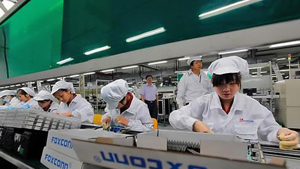 애플 중국 폭스콘 공장, 생산 인력 10%만 복귀