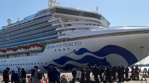 日크루즈선 44명 추가, 총 218명 확진 