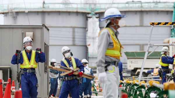 후쿠시마 원전 안전관리 문제 이어져…피폭량 대리 검사