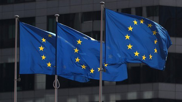 EU, 코로나19 위험 상향 조정…"18개 회원국서 2,100명 확진"