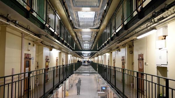 프랑스, 코로나19 감염 우려로 수감자 최대 6천명 석방