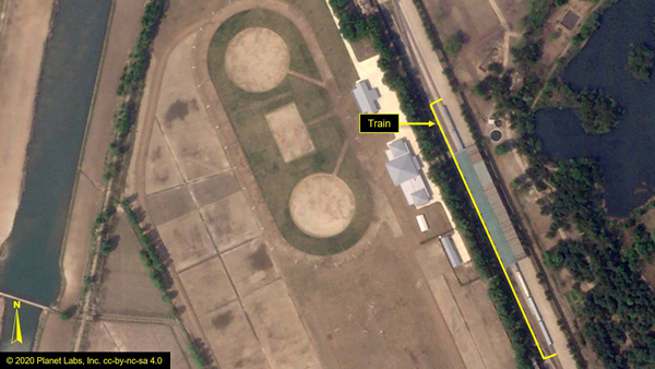 38노스 "김정은 전용 추정 열차, 29일에도 원산 정차상태"