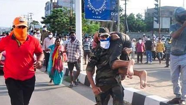인도 가스누출 사고 발생한 LG폴리머스 향해 인도 주민들 거센 항의시위