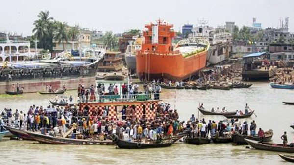 방글라 다카서 여객선 충돌 후 뒤집혀…"30명 익사"
