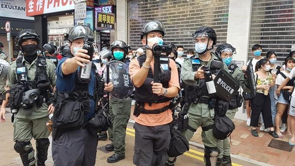 홍콩보안법 첫날 370명 체포…시위 참여 공무원 3명 정직 처분