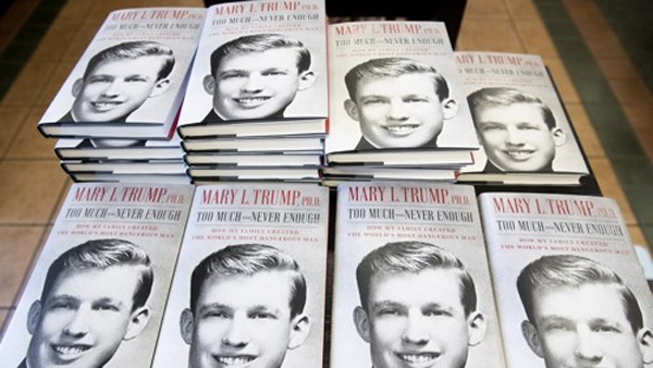 폭로 책 쓴 트럼프 조카딸, 삼촌에게 하고싶은 말은 "사임하라"