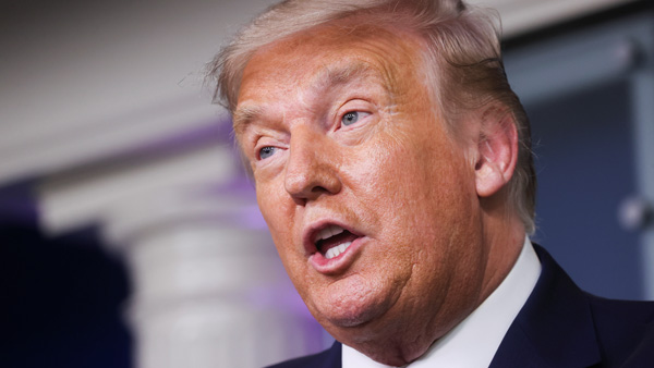 트럼프 "틱톡·위챗 소유 중국업체와 거래금지" 행정명령