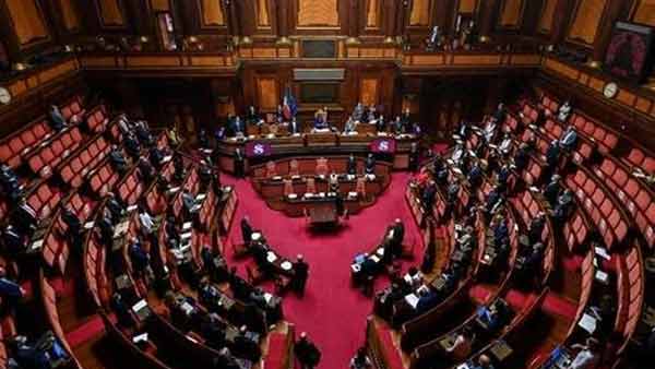 코로나19 보조금 80여만 원 부당 수급한 이탈리아 의원들 퇴출 위기