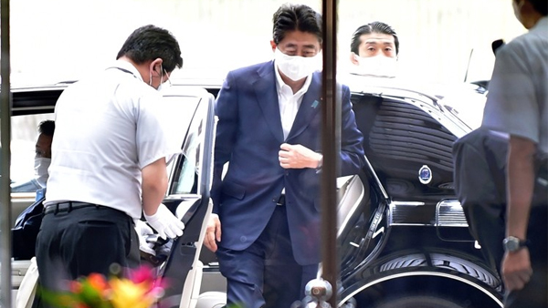 日마이니치 "바카라 총리, 암 검사 받았다"