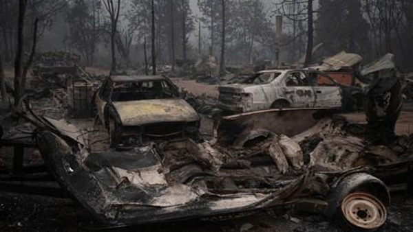 美서부 대형 산불로 사망자 17명…남한 면적 20% 규모 불타