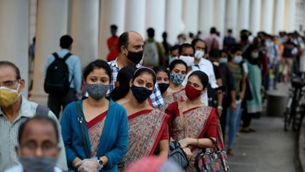 인도 의원 29명 무더기 확진…현지 병원서는 산소 부족 위기