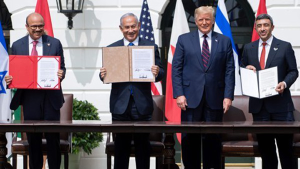 미국 중재로 이스라엘-UAE·바레인 관계정상화 협정 서명