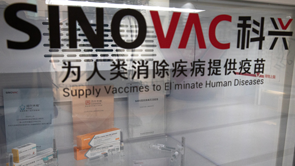 중국, 자체 개발 코로나 백신 '안전성'에 자신감…외신에 공개