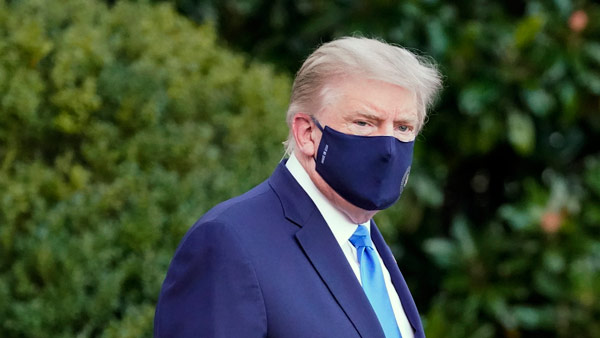 "트럼프, 신속검사서 1차 양성 판정 받고도 숨겼다"