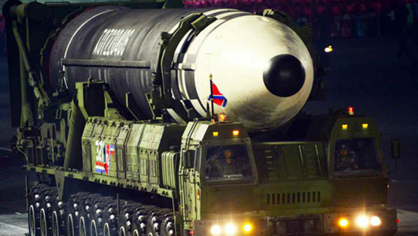 워싱턴포스트 "북한 신형 ICBM, 트럼프 북핵 억제 실패 증거"
