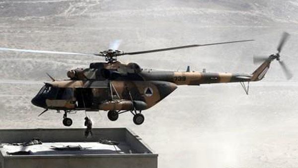 아프간서 군 헬기 2대 충돌해 9명 사망…탈레반은 공세 강화