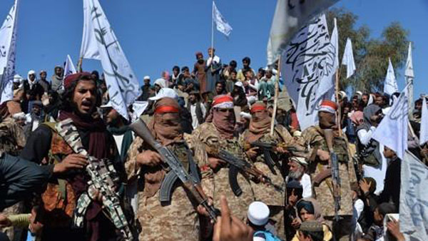 평화협상 와중에…아프간 탈레반 기습 공격에 정부군 34명 사망