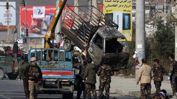 아프간 카불 로켓 피격…최소 8명 사망·30여명 부상