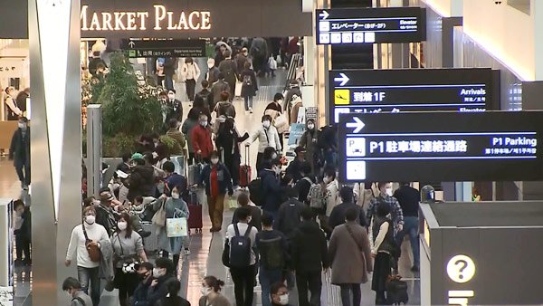日정부, 내일부터 '외국인 신규 입국 일시정지'…확진자 나흘째 최다