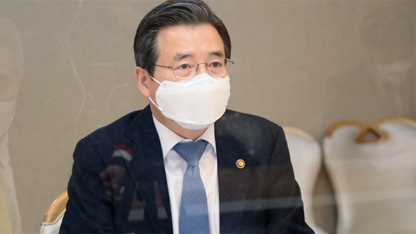 기재차관 "지난해 출생아수 27만명대…역대 최저 전망"