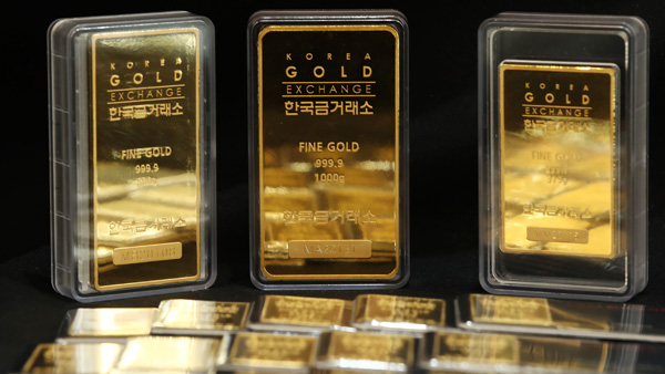 비트코인이 금 대체재?…국내 금값 10개월만에 최저