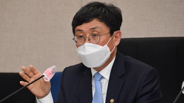 국고 지원받는 사업 절반 구조조정…"지출 효율화"