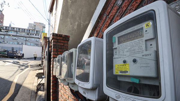 기름값 오르는데 전기료도 오를까? 내일 결정