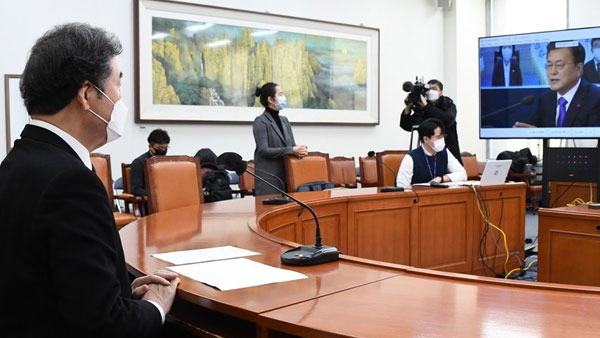 靑 "문 대통령 통합 발언 '사면 시사' 아냐"