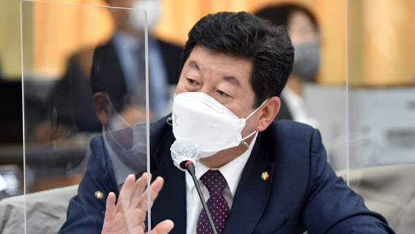 박재호 "부산시민들 '조중동' 많이 봐 한심" 말했다가 즉각 사과 