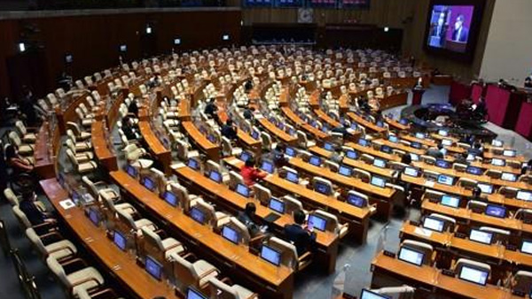 이탄희 등 의원 161명, 임성근 판사 탄핵안 발의 회견