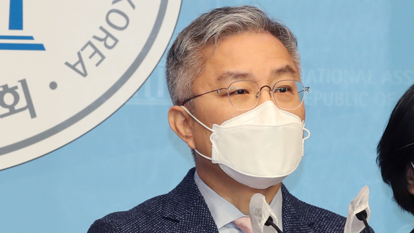 최강욱, 언론중재법 발의…"왜곡보도에 징벌적 손해배상"