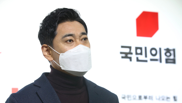 오신환 "나경원 1억1700만원 보조금 공약 황당"