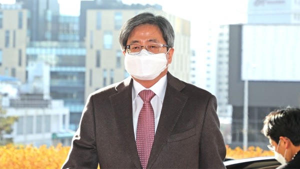 국민의힘, 김명수 면담해 사퇴 요구…김명수 "사퇴 안해"     