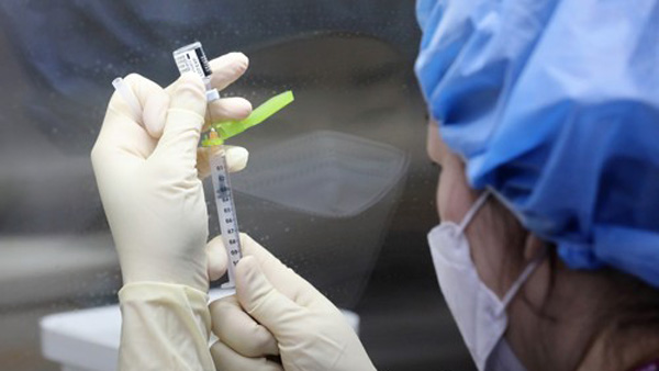 정 총리 "백신 이상반응 156건 모두 경증…가짜뉴스가 불안 조장"