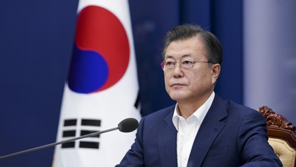 文 "검찰개혁은 검찰이 앞장서야 성공…기소·수사권 분리 꾸준히"