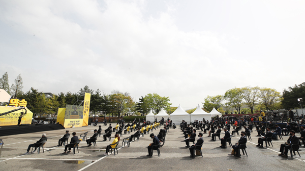 문 대통령, 국회에 '세월호 참사 진상규명' 특별검사 추천 의뢰